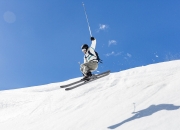 开云棋牌试玩-德罗赞个人能力完全展现，北京队提前终结悬念快船