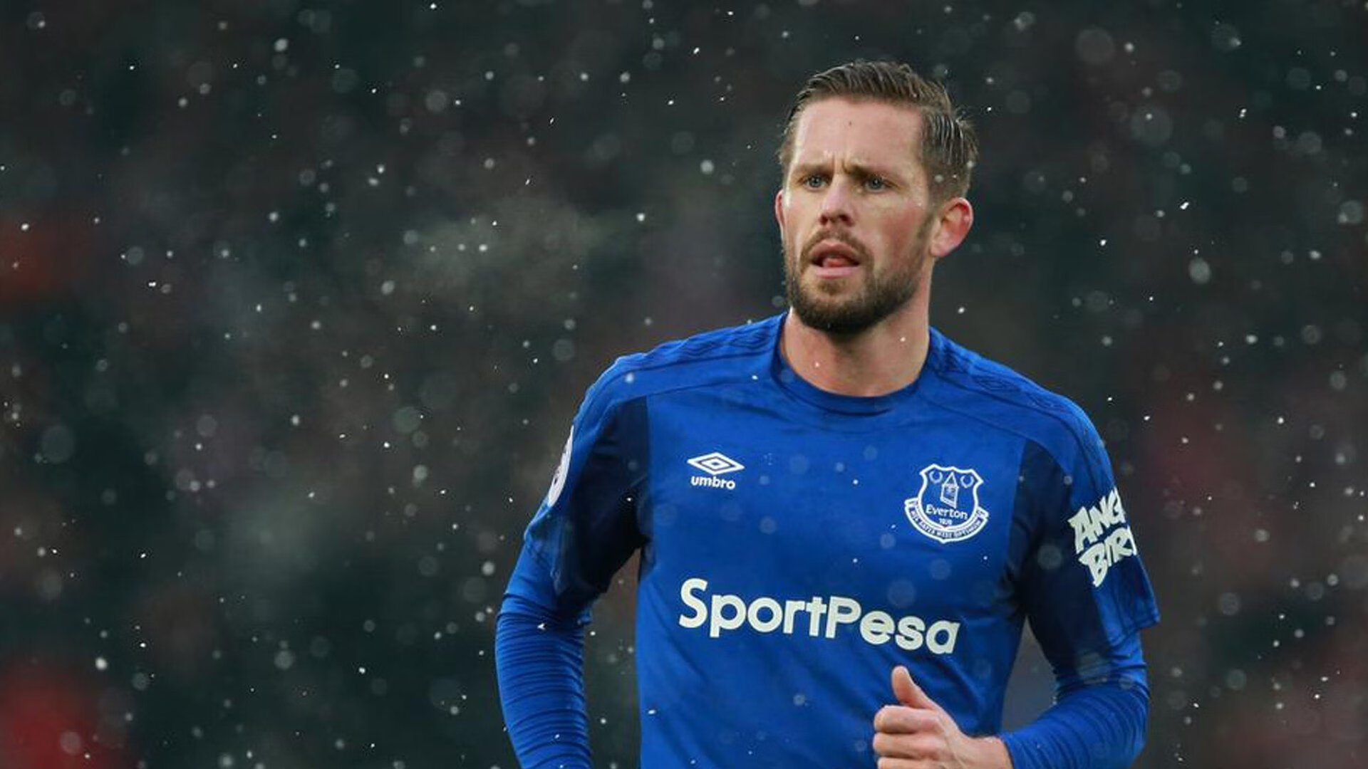 冷门之夜，法国失蹄东京，莱万关键先生之名响彻欧亚